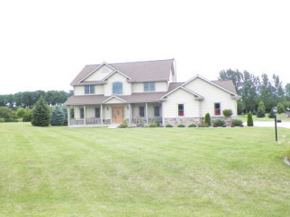 170 Hunters Crossing South, Slinger, WI, 53086 United States